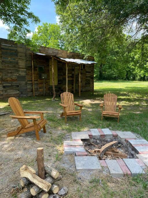 Cabin 2 - Steps From The River! Huntsville Exterior photo